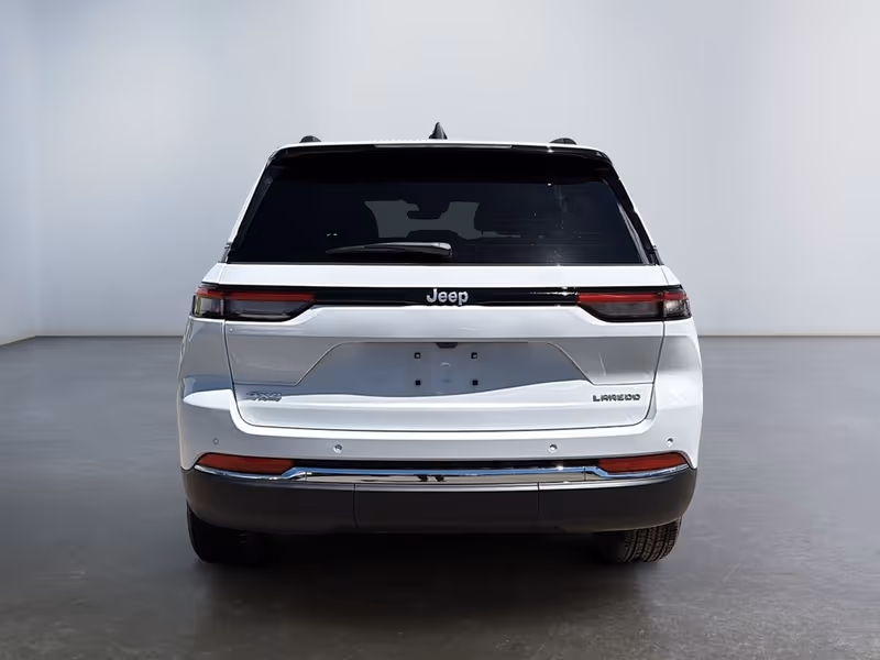 2026 Jeep Grand Cherokee Laredo X