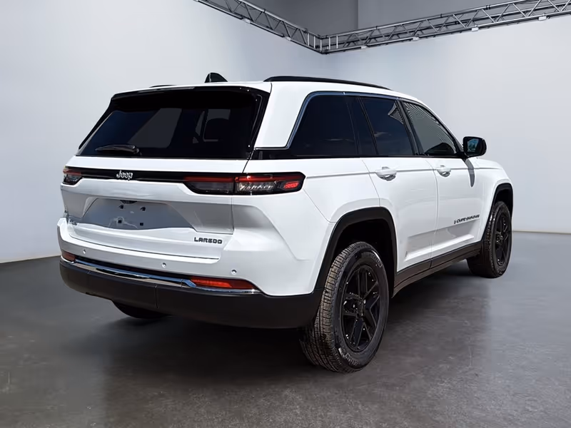 2026 Jeep Grand Cherokee Laredo X