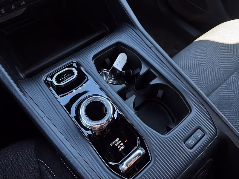 2026 Jeep Cherokee Laredo