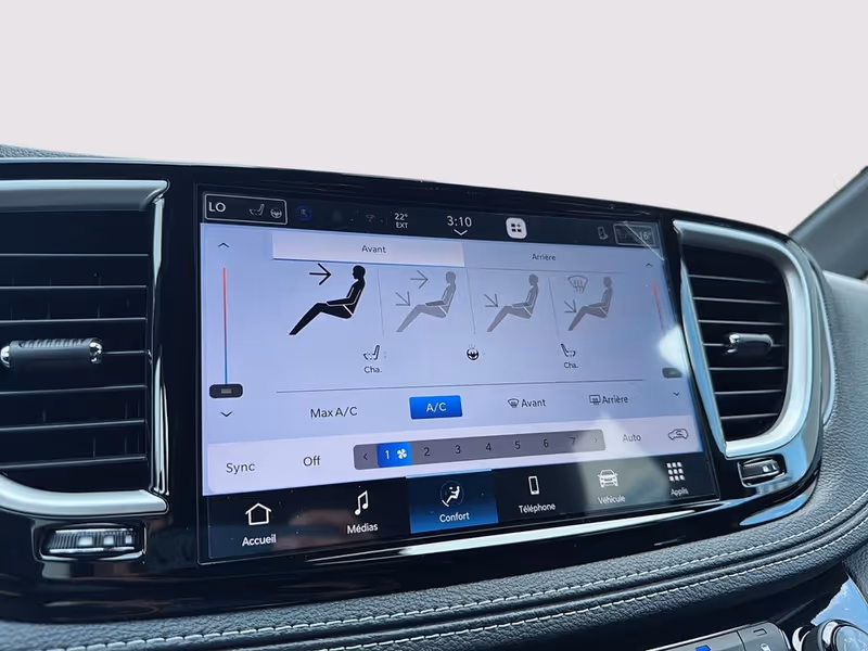 2026 Chrysler Pacifica Select