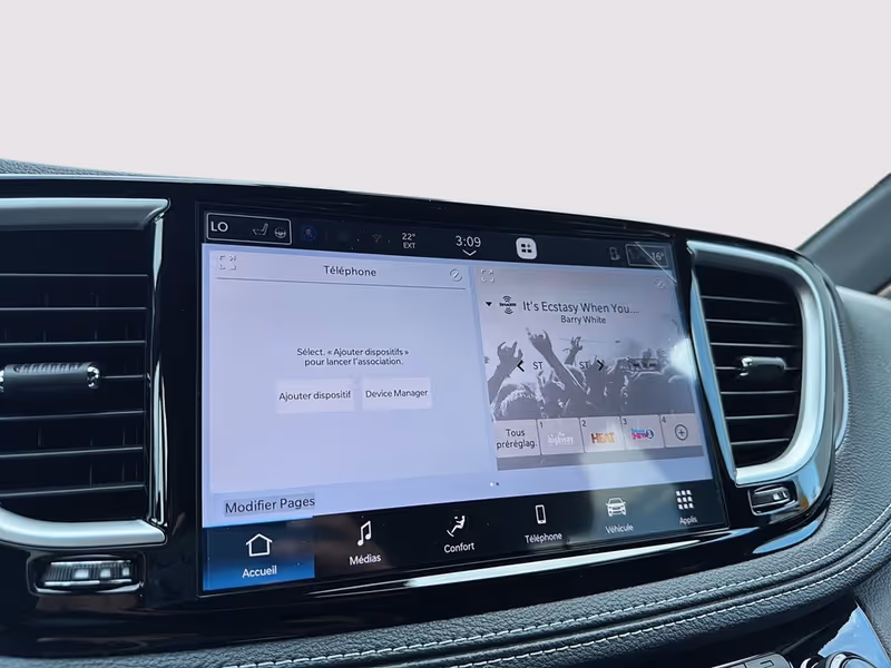 2026 Chrysler Pacifica Select