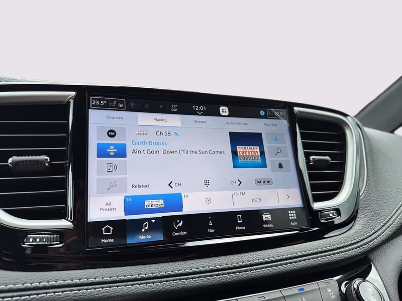 2026 Chrysler Pacifica Select