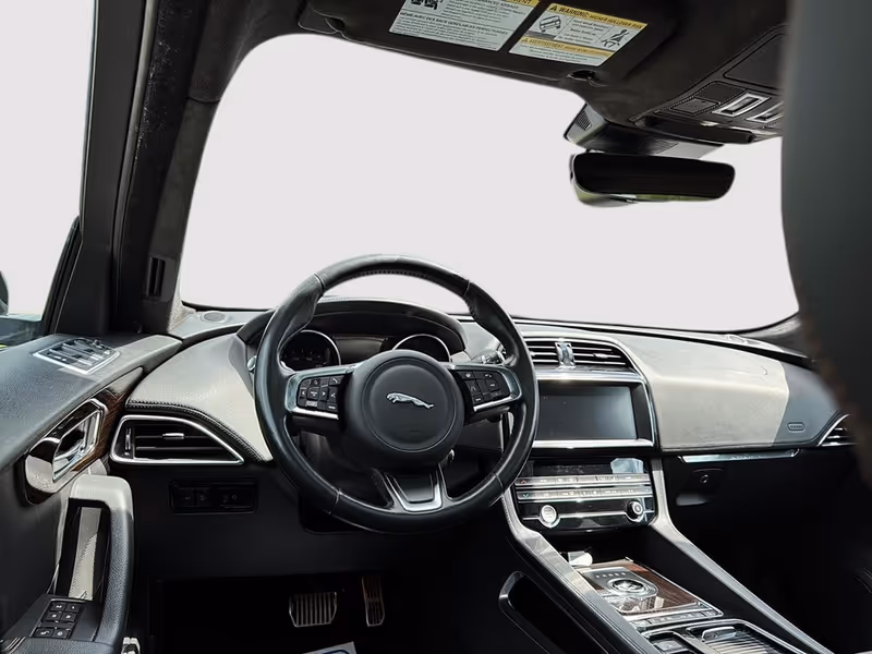 2019 Jaguar F-PACE Prestige
