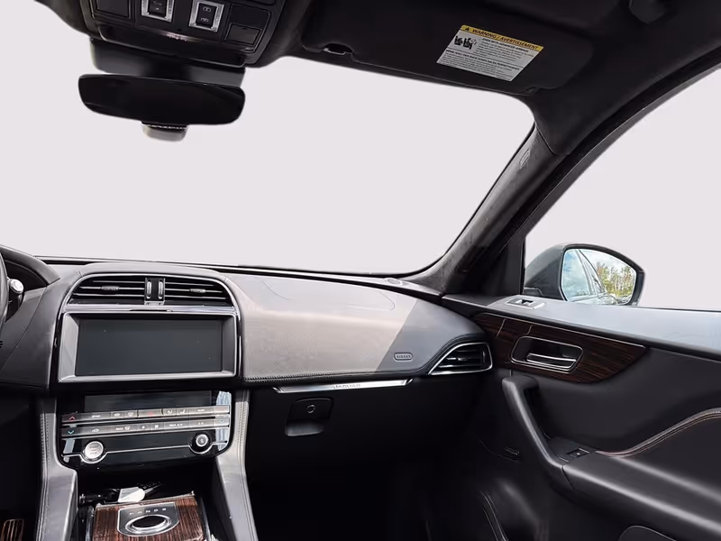 2019 Jaguar F-PACE Prestige
