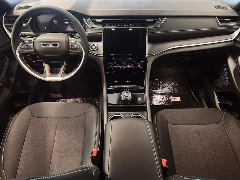 2026 Jeep Grand Cherokee Laredo X