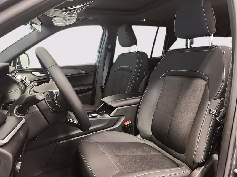 2026 Jeep Grand Cherokee Laredo X