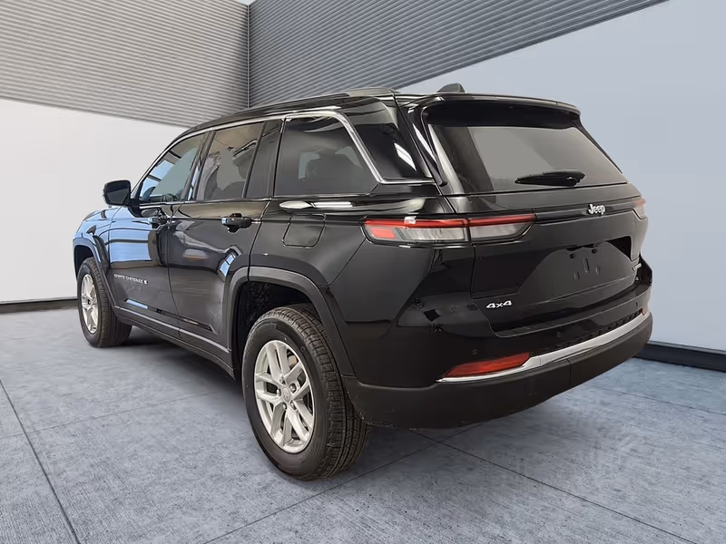 2026 Jeep Grand Cherokee Laredo X