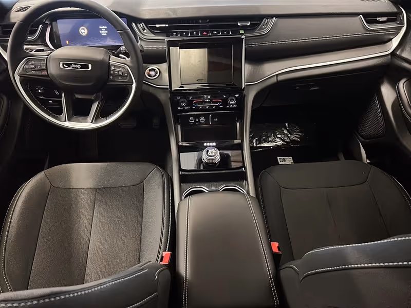 2026 Jeep Grand Cherokee Laredo X
