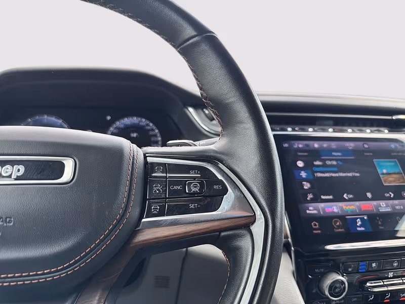 2022 Jeep Grand Cherokee L Summit