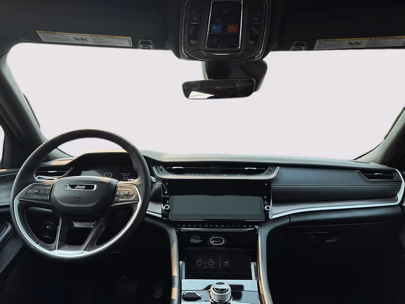2026 Jeep Grand Cherokee Altitude