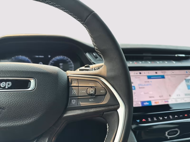 2026 Jeep Grand Cherokee Altitude