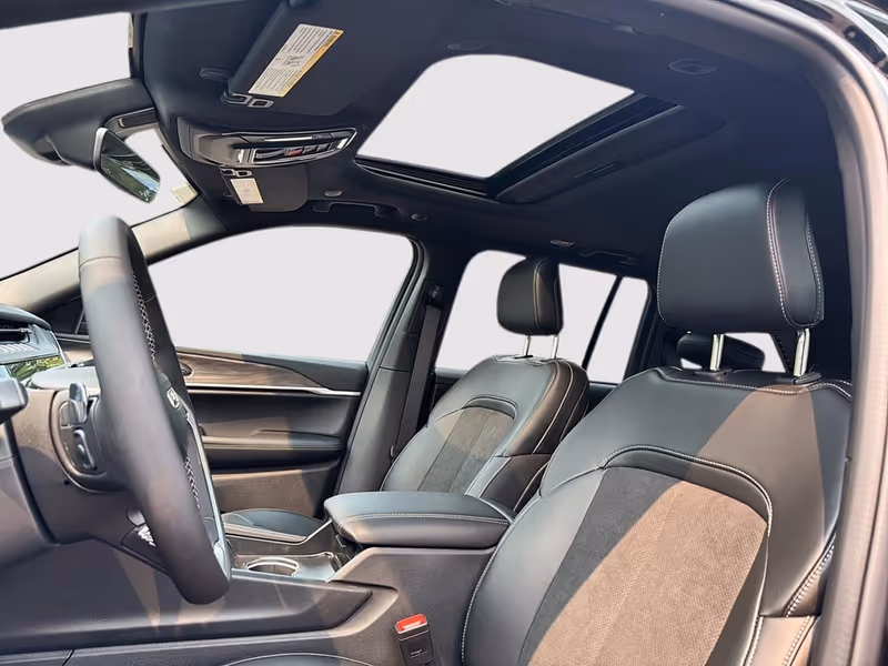2026 Jeep Grand Cherokee Altitude
