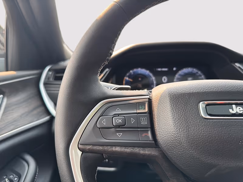 2026 Jeep Grand Cherokee Altitude