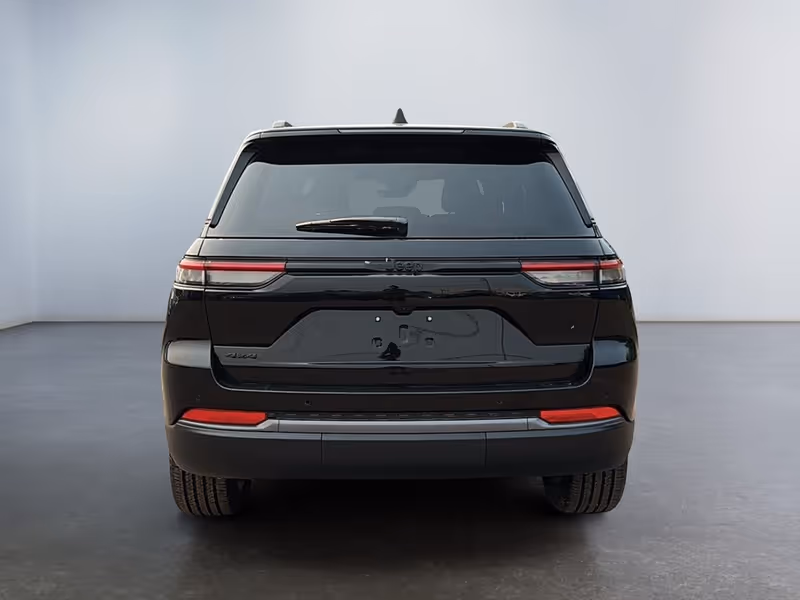2026 Jeep Grand Cherokee Altitude