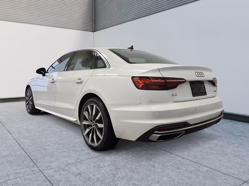 2023 Audi A4 Sedan Komfort