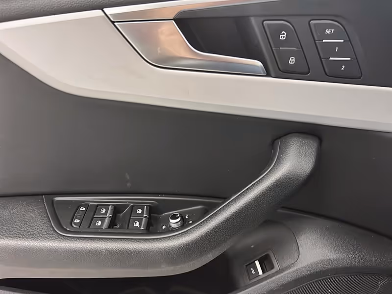 2023 Audi A4 Sedan Komfort