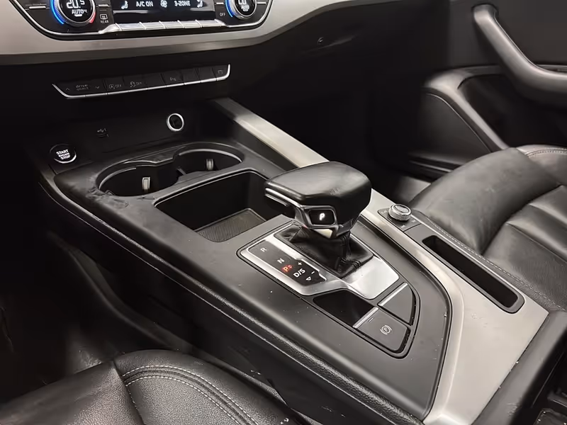 2023 Audi A4 Sedan Komfort