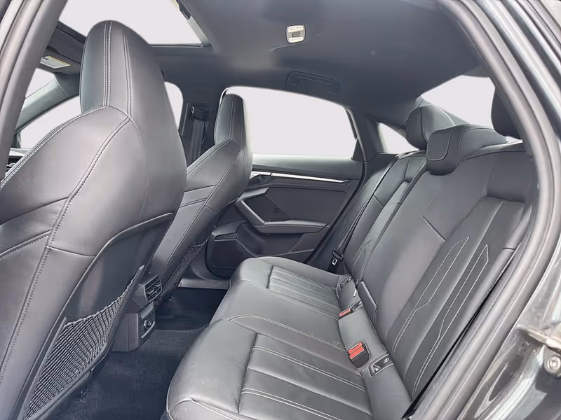 2022 Audi S3 Sedan Komfort