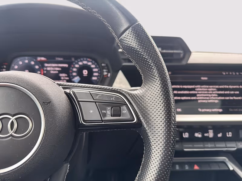 2022 Audi S3 Sedan Komfort