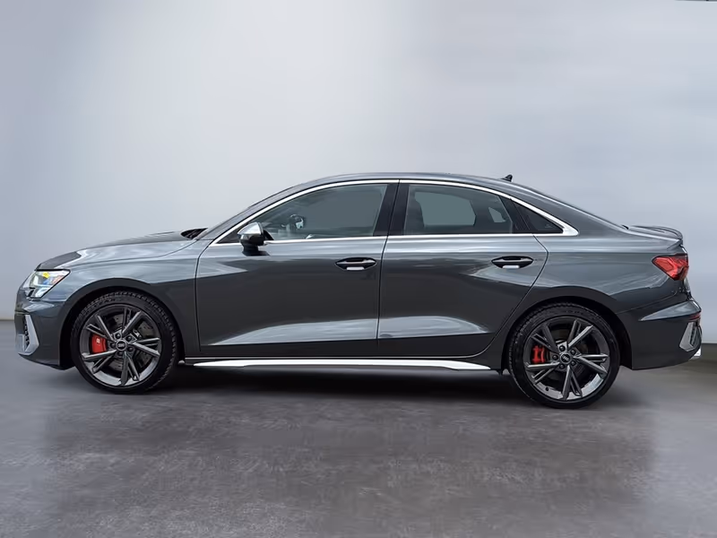 2022 Audi S3 Sedan Komfort