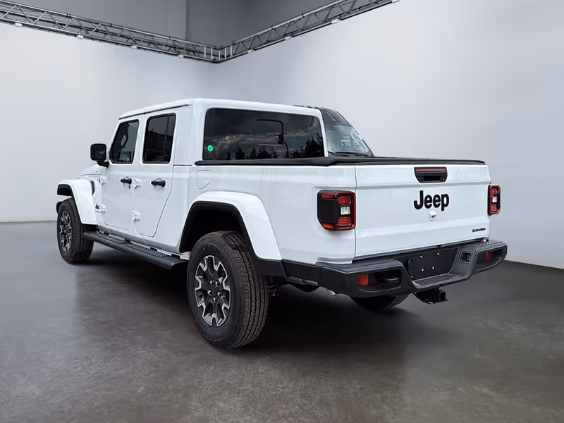 2026 Jeep Gladiator Sahara