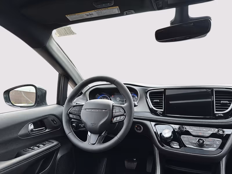 2027 Chrysler Pacifica Limited