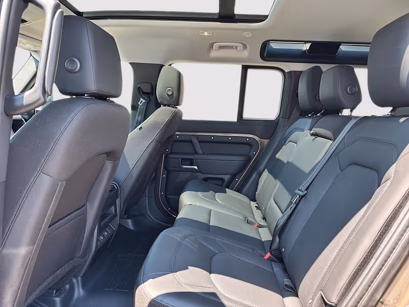 2025 Land Rover Defender S