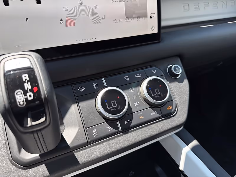 2025 Land Rover Defender S