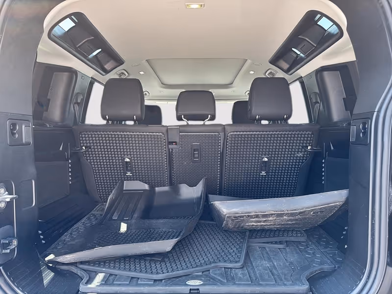 2025 Land Rover Defender S