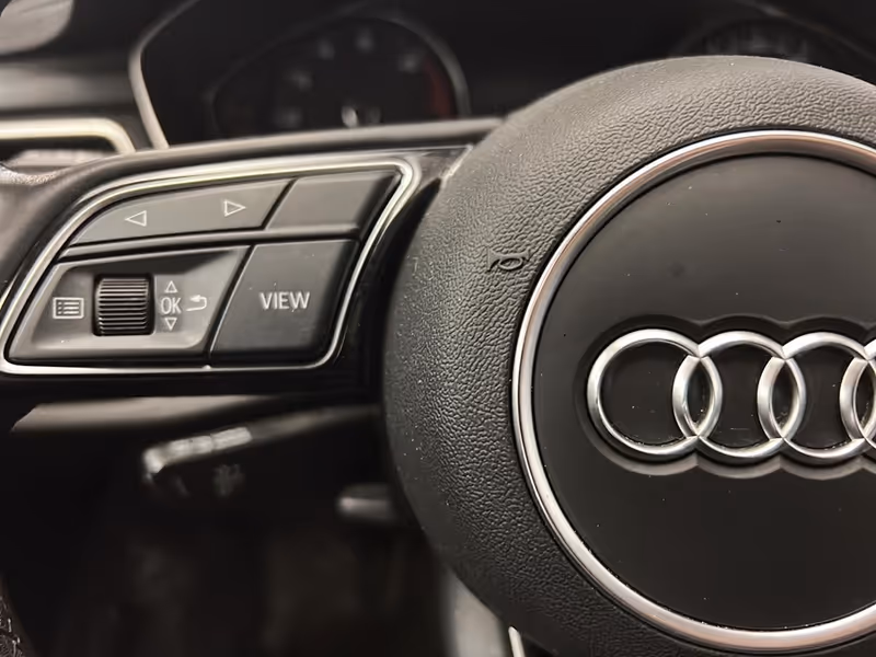 2023 Audi A4 Sedan Komfort
