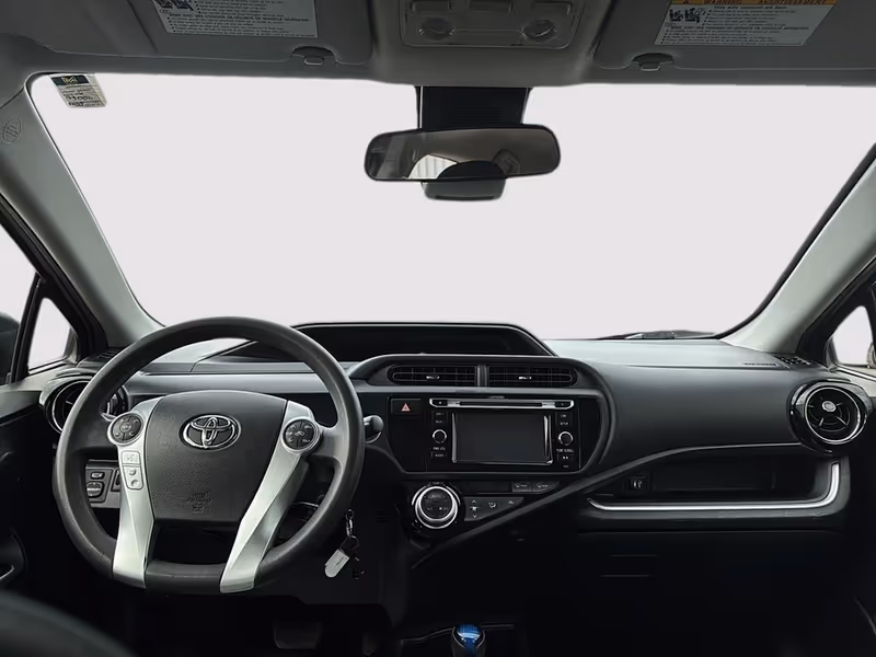 2017 Toyota Prius c Technology
