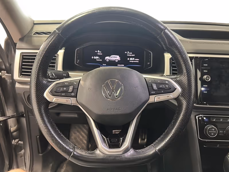 2021 Volkswagen Atlas Execline