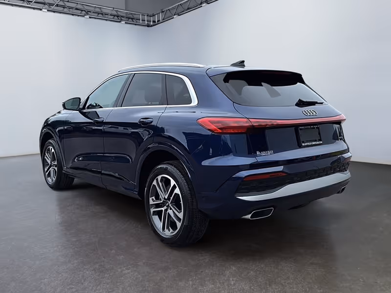 2025 Audi Q5 Premium