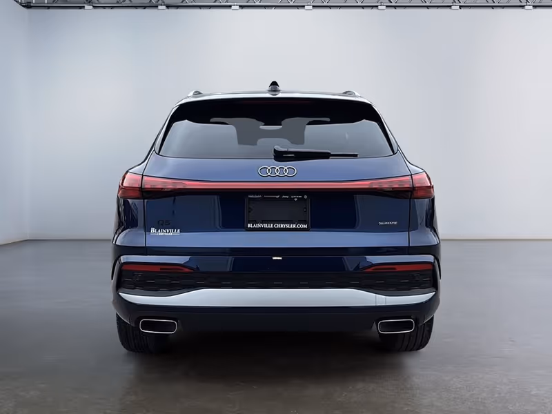 2025 Audi Q5 Premium