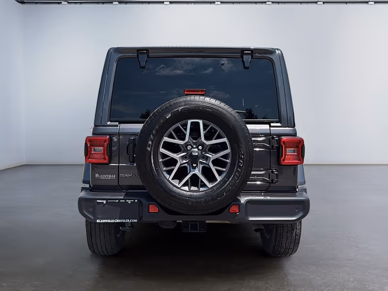 2025 Jeep Wrangler Sahara