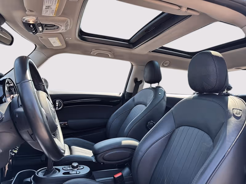 2022 MINI 3 Door Cooper SE