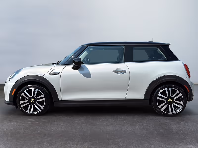 2022 MINI 3 Door Cooper SE