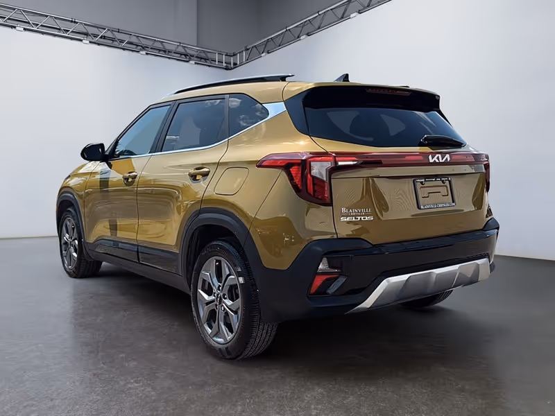 2024 Kia Seltos EX