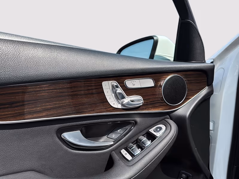 2021 Mercedes-Benz GLC GLC 300