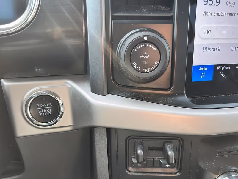 2023 Ford F-150 Lightning XLT