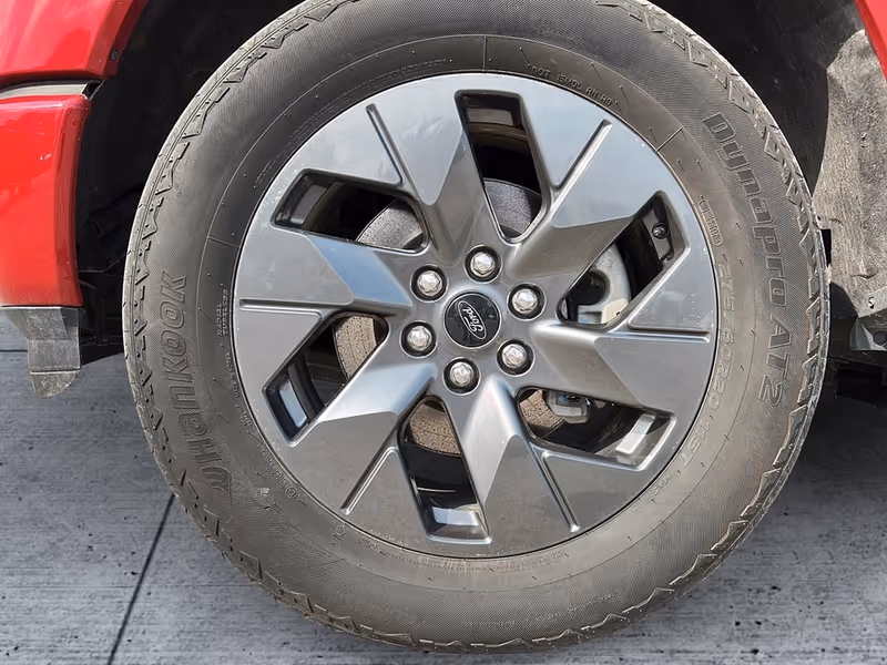 2023 Ford F-150 Lightning XLT