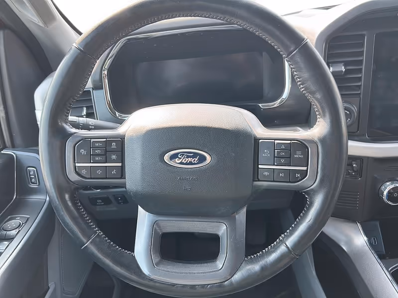 2023 Ford F-150 Lightning XLT