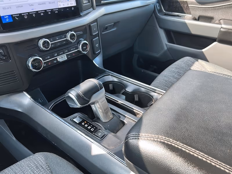2023 Ford F-150 Lightning XLT