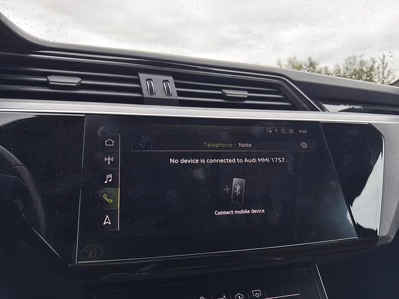 2019 Audi e-tron Progressiv