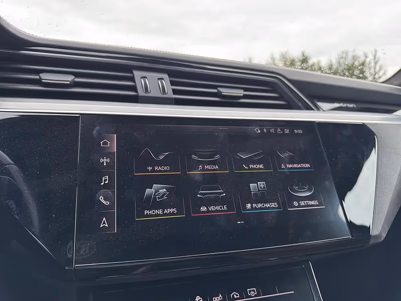 2019 Audi e-tron Progressiv