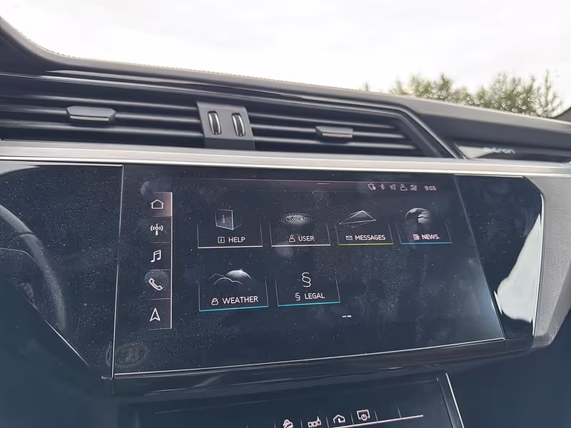 2019 Audi e-tron Progressiv