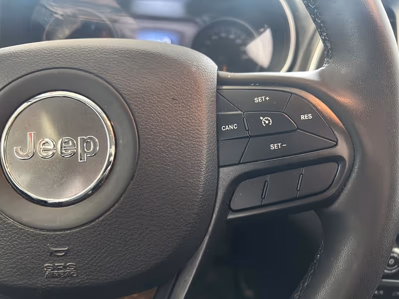 2022 Jeep Cherokee Trailhawk Elite