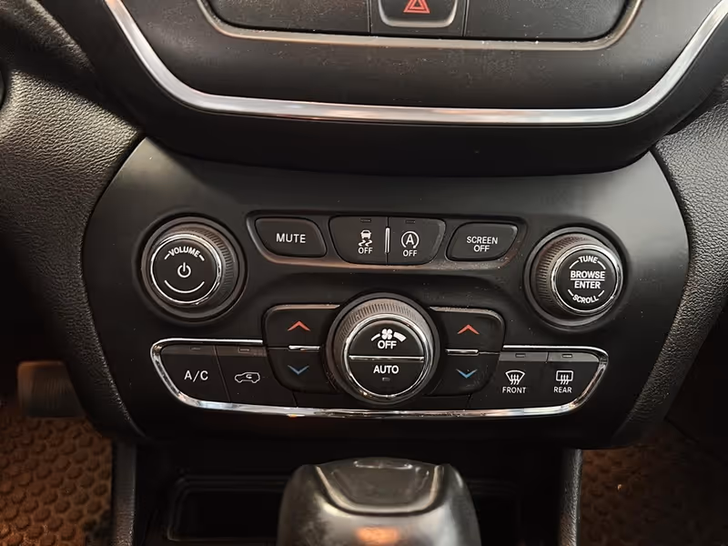 2022 Jeep Cherokee Trailhawk Elite
