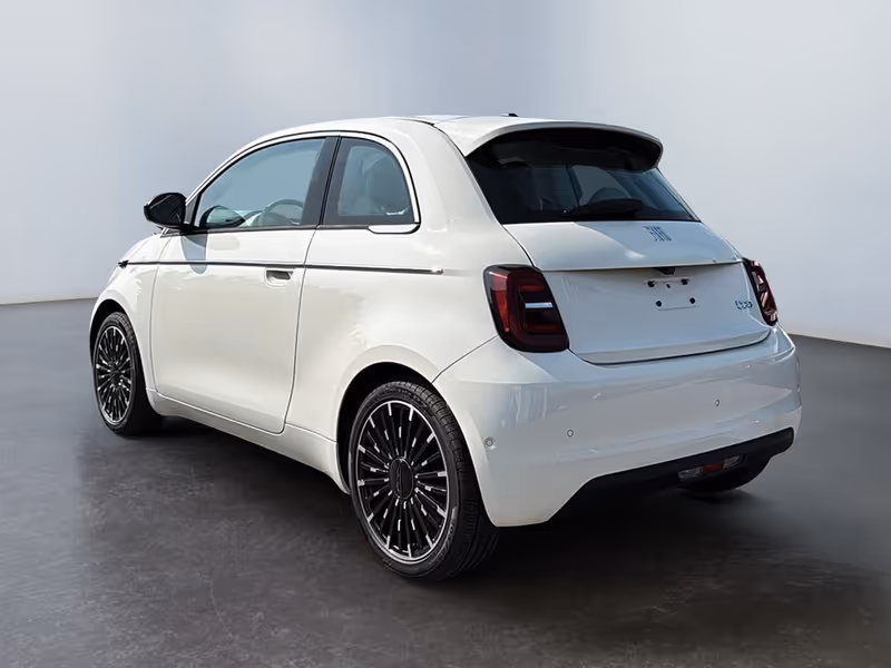 2026 FIAT 500e Icona
