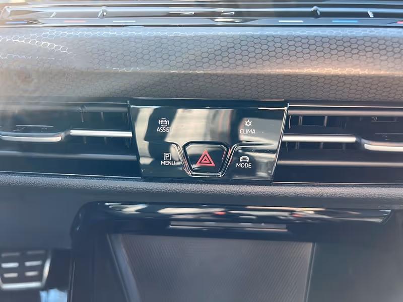 2024 Volkswagen Golf GTI Autobahn